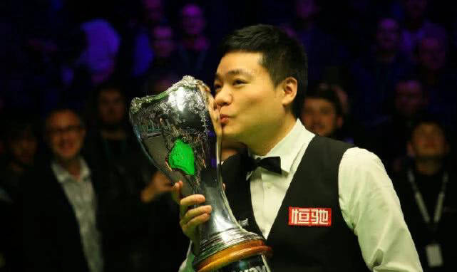 威尔士公开, 胜利晋级正 威尔士公开, 胜利晋级正